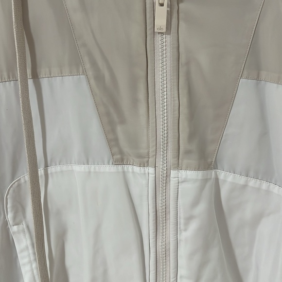 Reversible Alo Sherpa / Waterproof Cropped Jacket - Picture 3 of 8